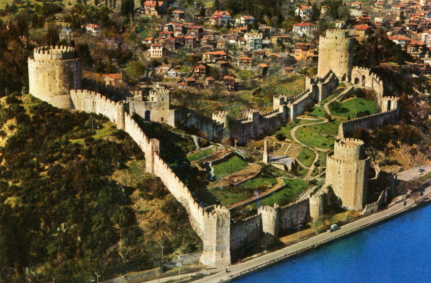 İstanbul Tarihi Kaleler